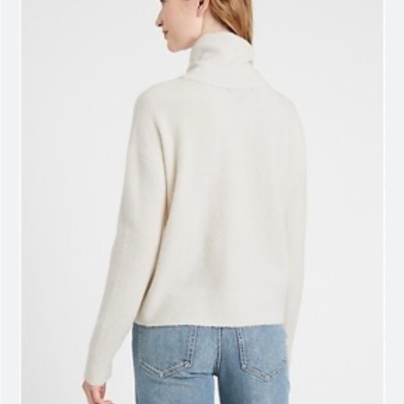 Banana republic Women's Cream Turtleneck Sweater - Picture 2 of 4